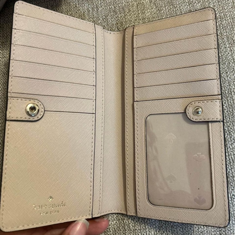 Kate Spade - Picture 2 of 2